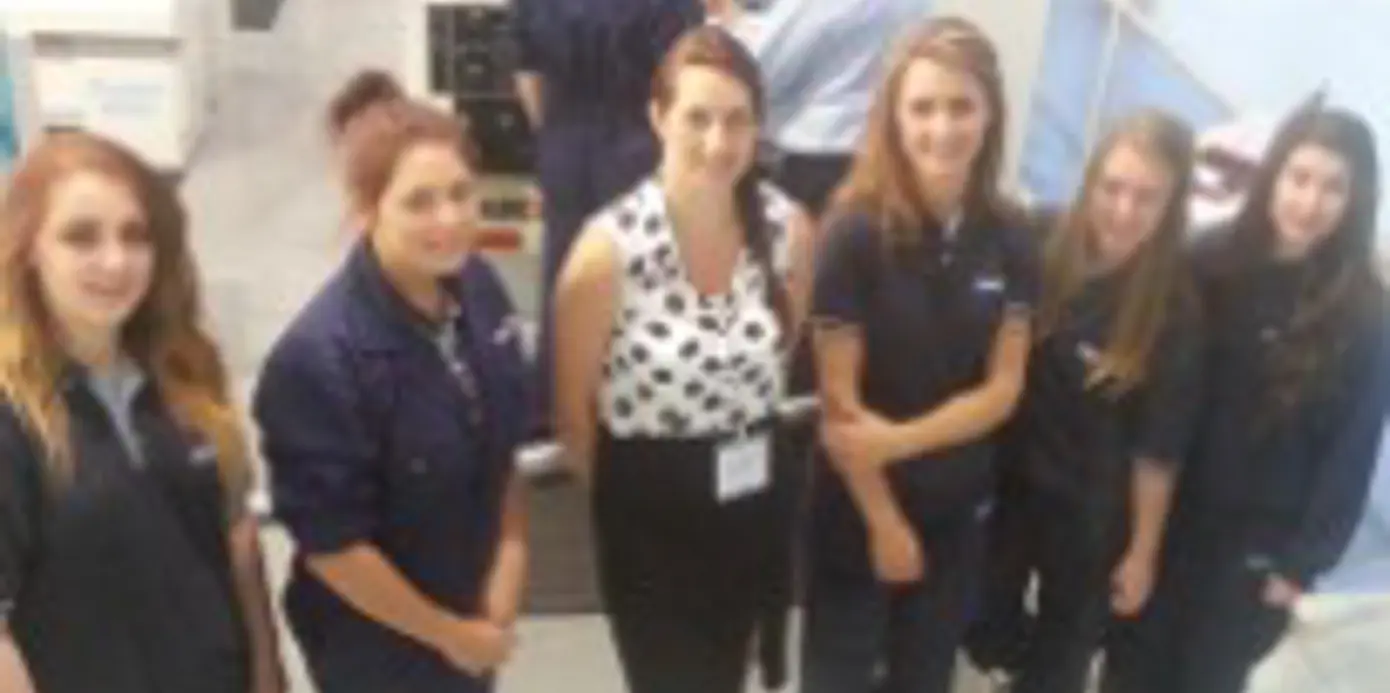 Joanne Zalesinski of 600 UK pictured with trainee engineers at Training 2000 Joanne Zalesinski of 600 UK pictured with trainee engineers at Training 2000