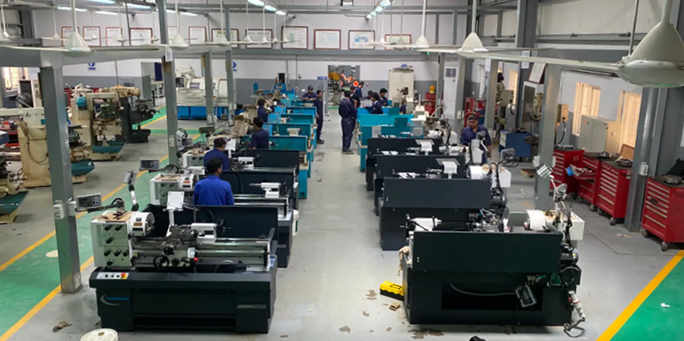 Colchester Student lathes in Oman colleges Colchester Student lathes in Oman colleges