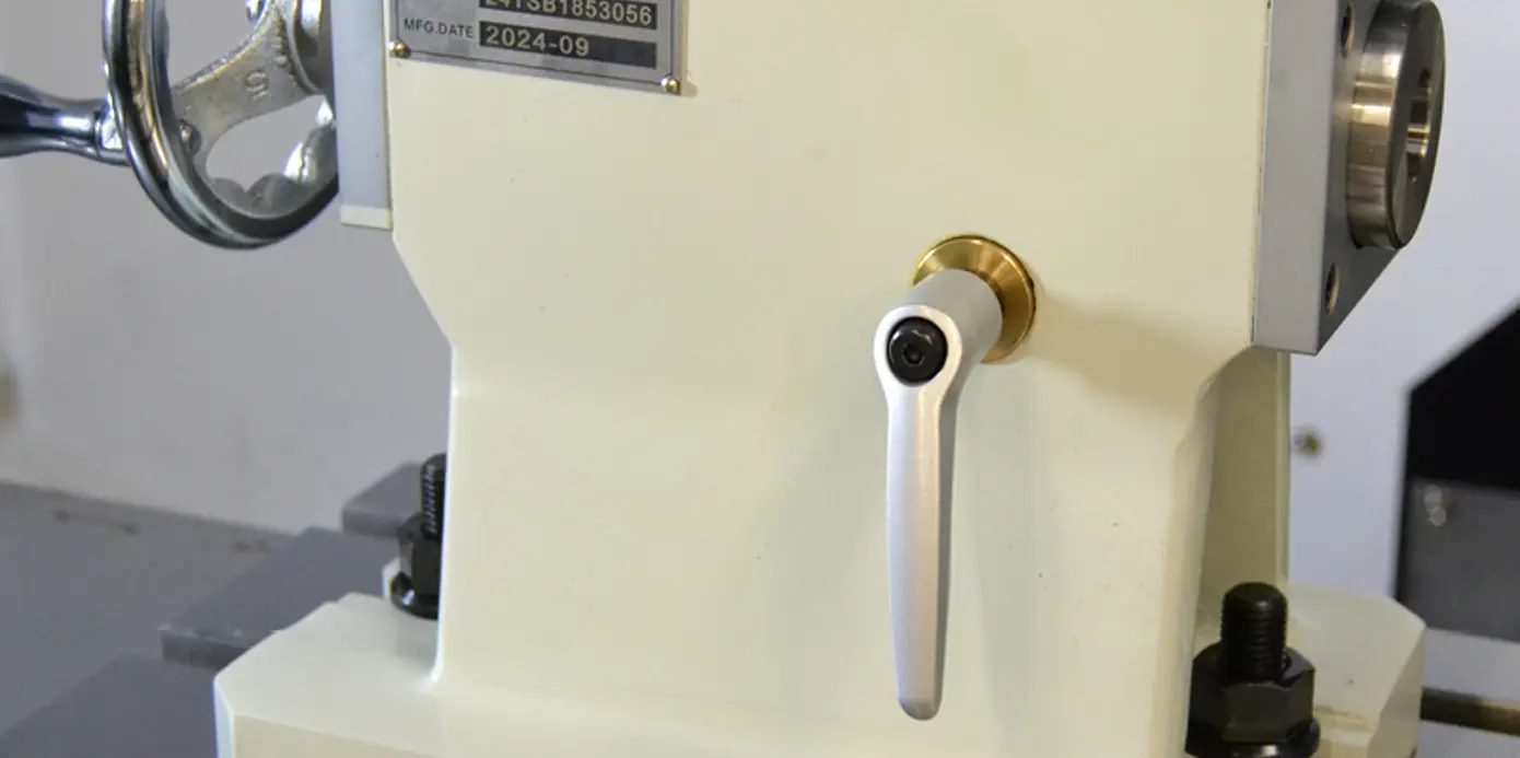 Storm VMC 4-Axis with tailstock options Storm VMC 4-Axis with tailstock options