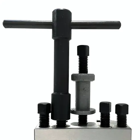 Dickson S4 Metric 13mm Square Key Dickson S4 Metric 13mm Square Key